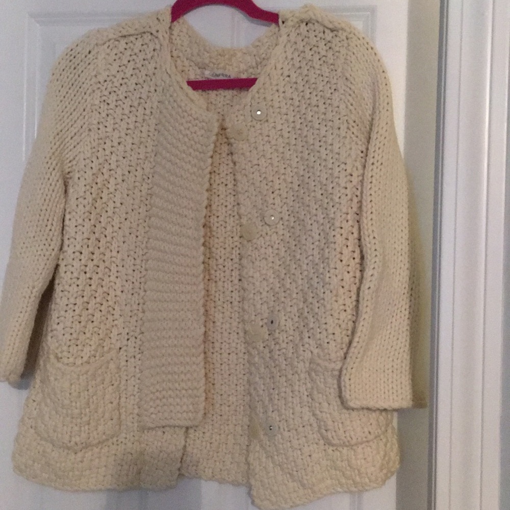 Generra Chunky Knit Cream sweater NWOT RARE!